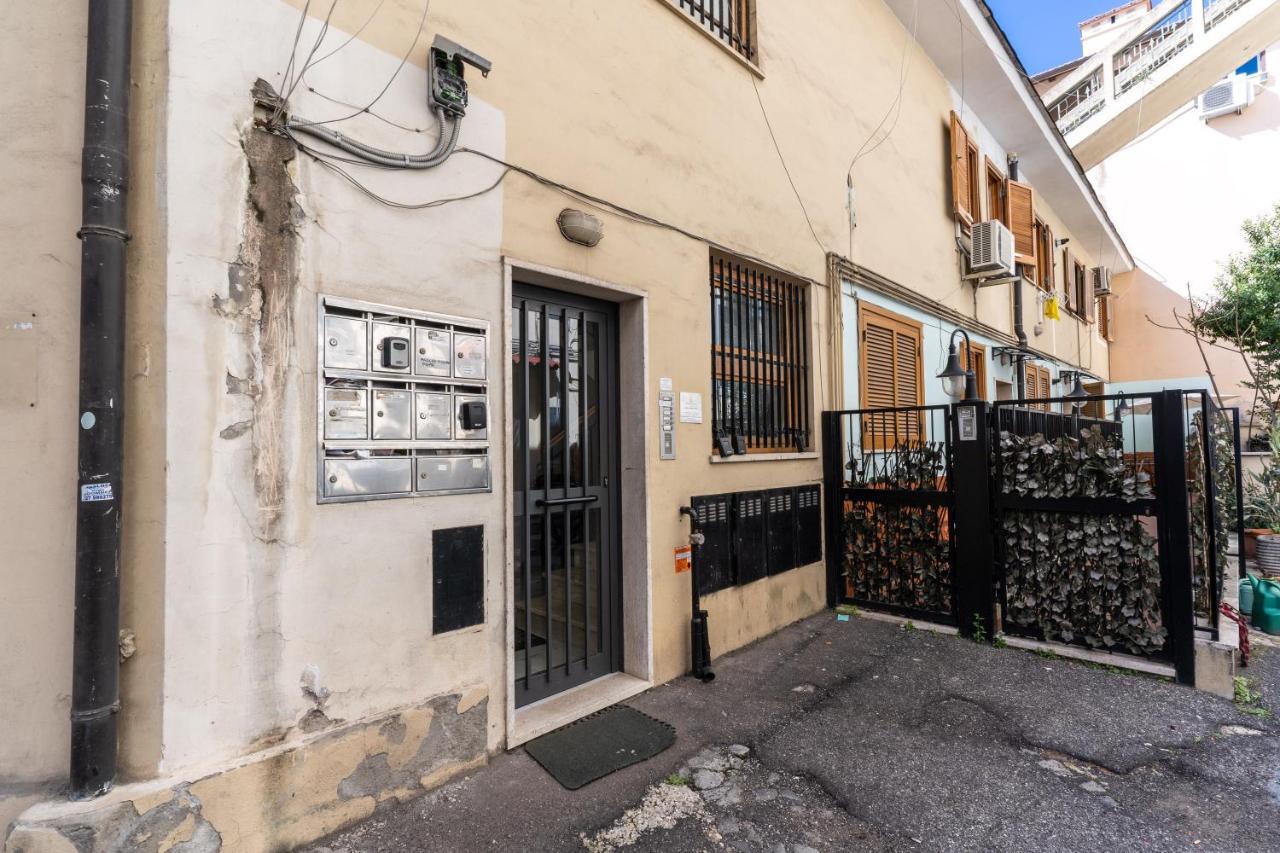 Cozy Flat In Vatican Area With Private Terrace Рим Екстер'єр фото